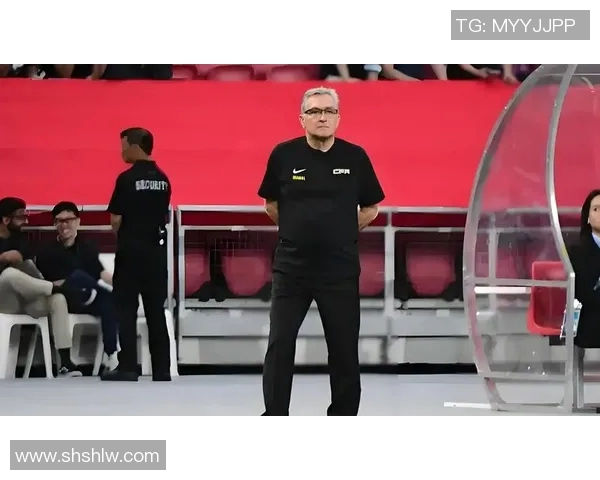 俄罗斯维吾尔足球明星的崛起与挑战：跨文化背景下的运动传奇