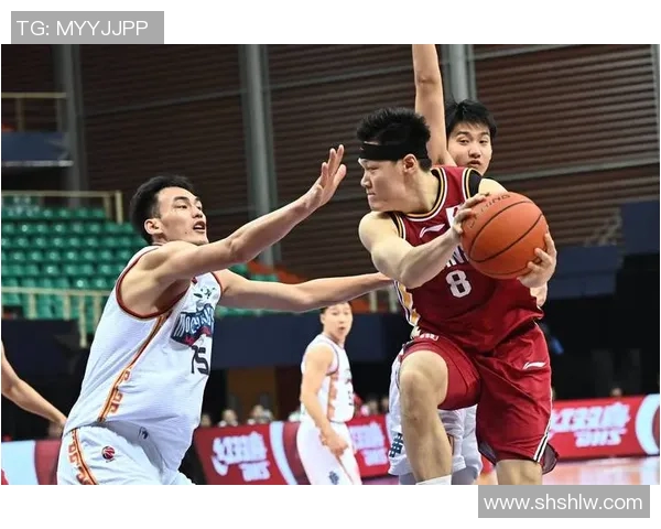 南京篮球队比赛经验分析与提升策略探讨